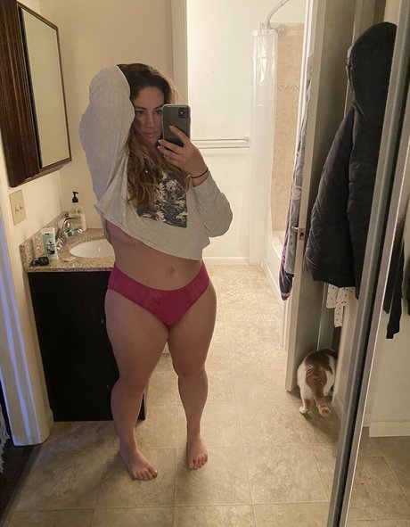 milf free onlyfans pornographic images