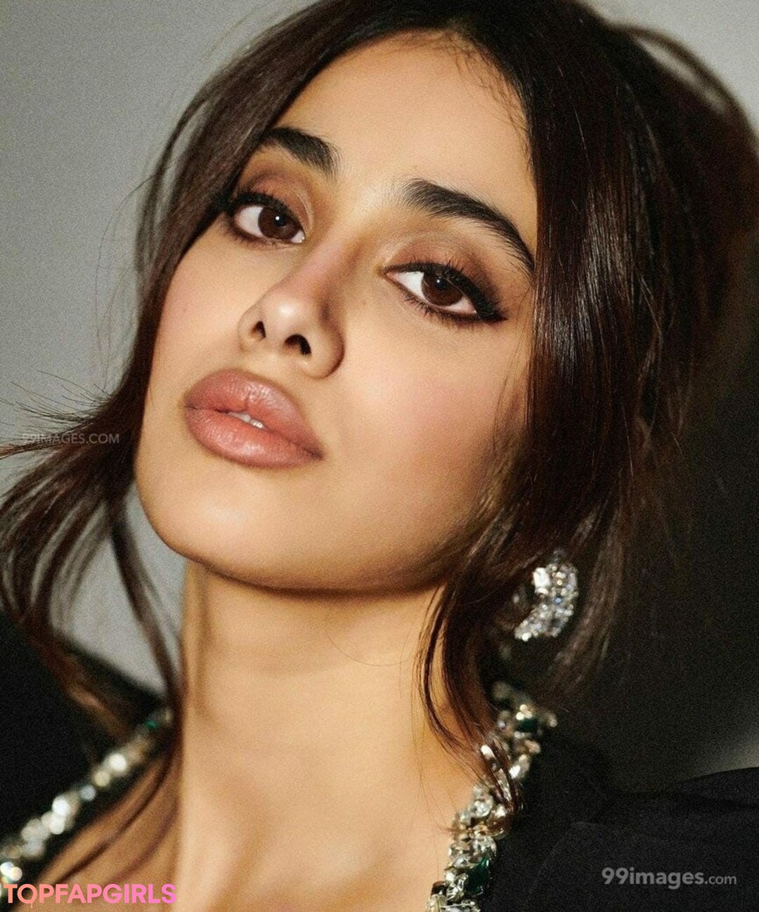 Janhvi Kapoor naked actress galleries