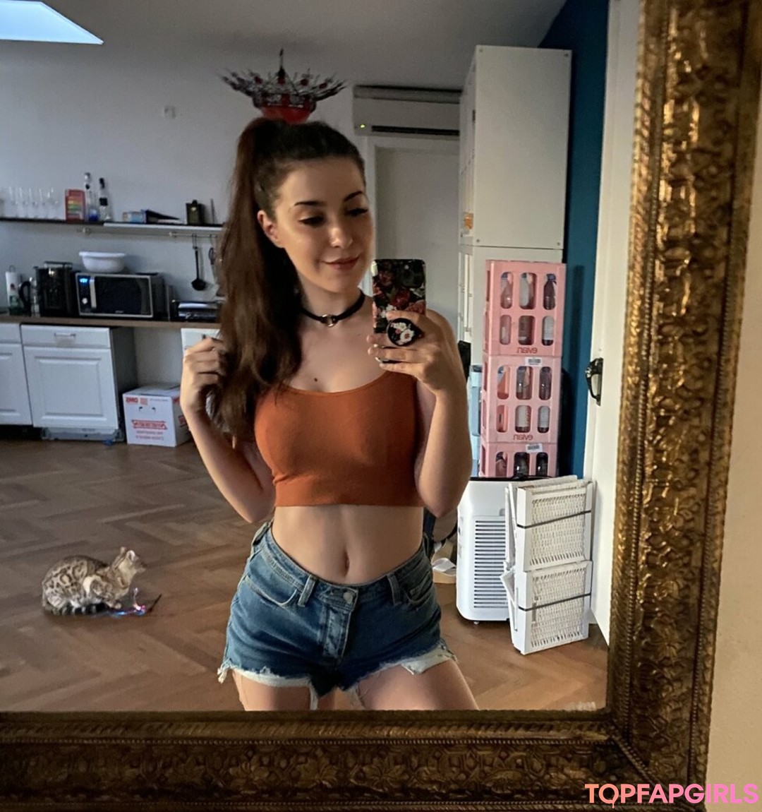 Anni The Duck best pornstar pics