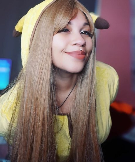 psychickatana naked model photo