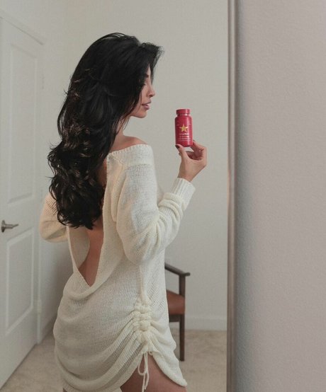 chicks with dicks onlyfans nudes images