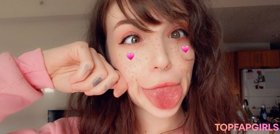 snoot model erotic photo