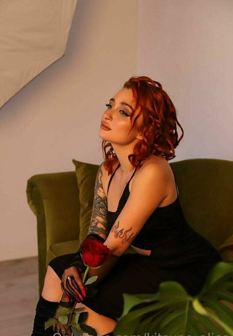 kitsune alicie pretty pornstar photo