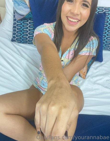 annaxbae pornstar beautiful img