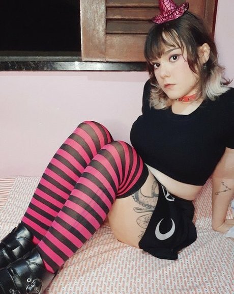 Lilipuff666 xxx model image