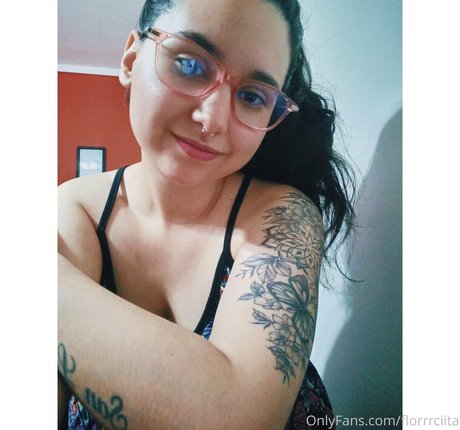 babyflorcita star sexy photos