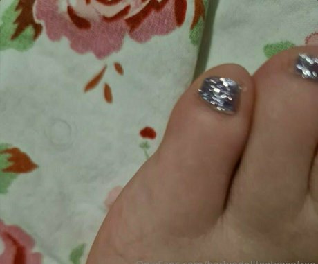 barbiedollfeetxoxofree pornstar pretty pics