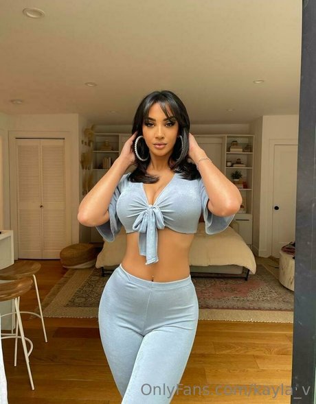 kayla v pretty actress photo