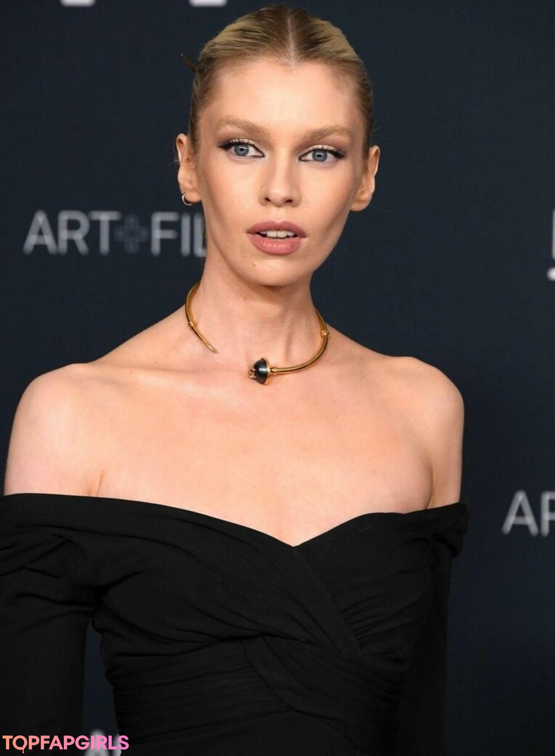 Stella Maxwell nice actress galleries