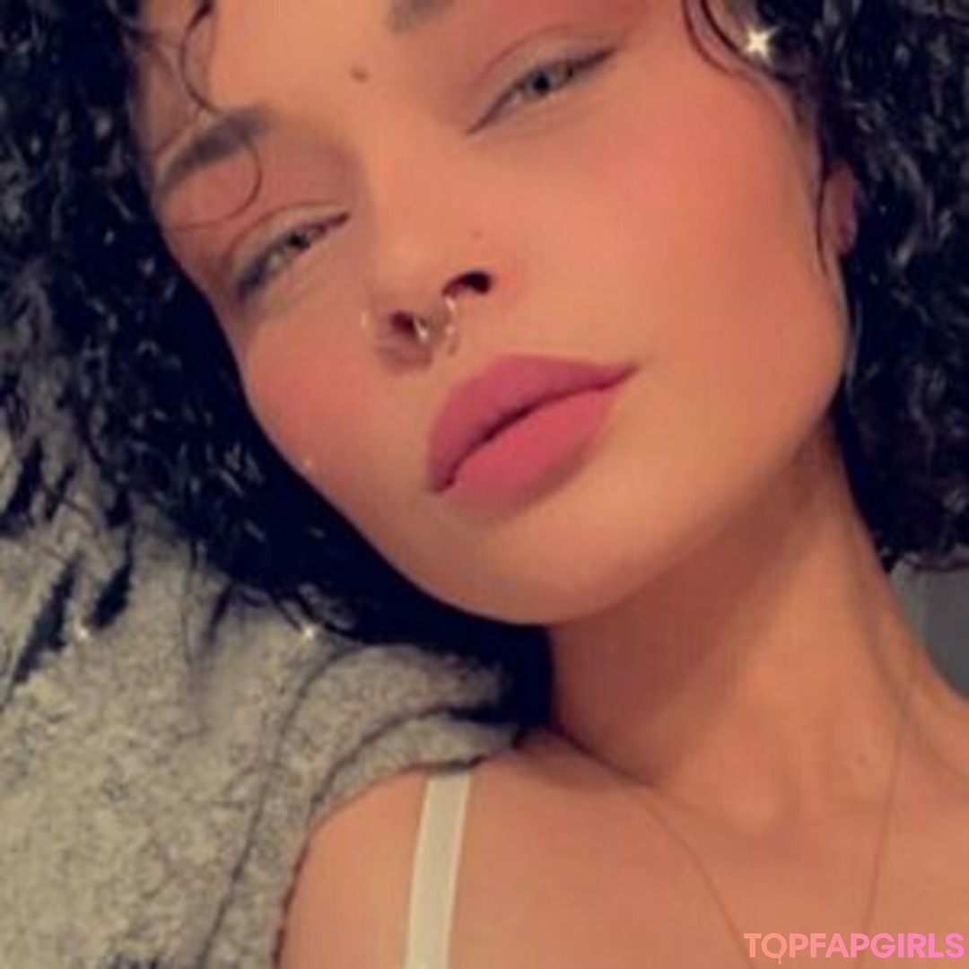 underthecherrym0on xxx star img