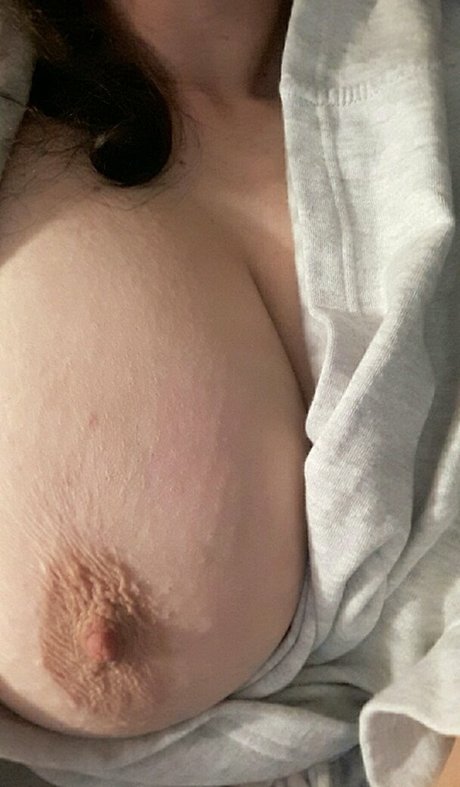 Piella Bakewell perfect model photo