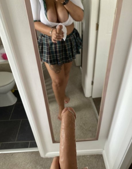 Kcupsbrunette xxx star pic