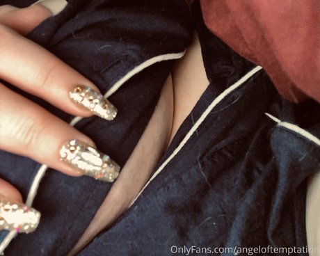 angeloftemptation xxx model photo