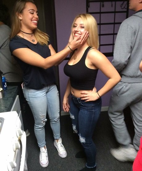 dripping pussy onlyfans art naked gallery