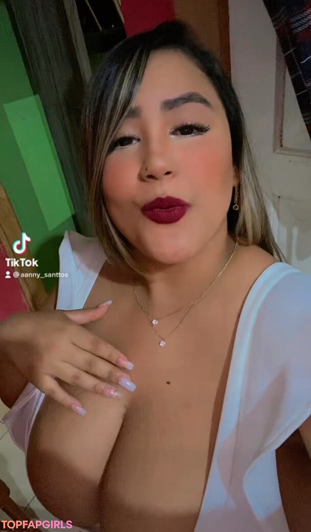 Rayanny Santos pornstar naked images