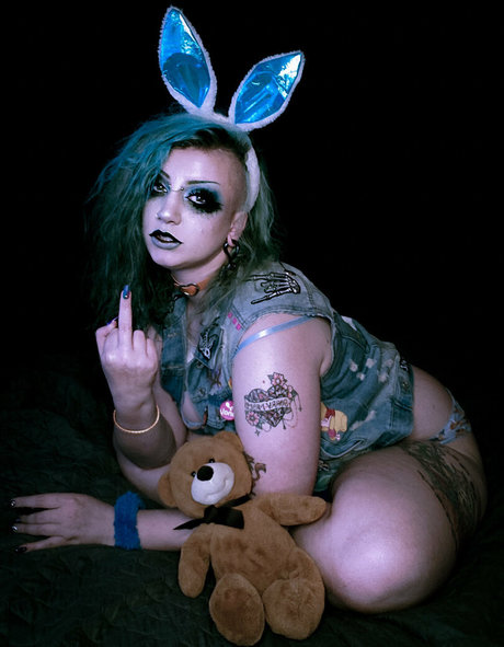 sarahsuccubusfreepreview pretty model archive