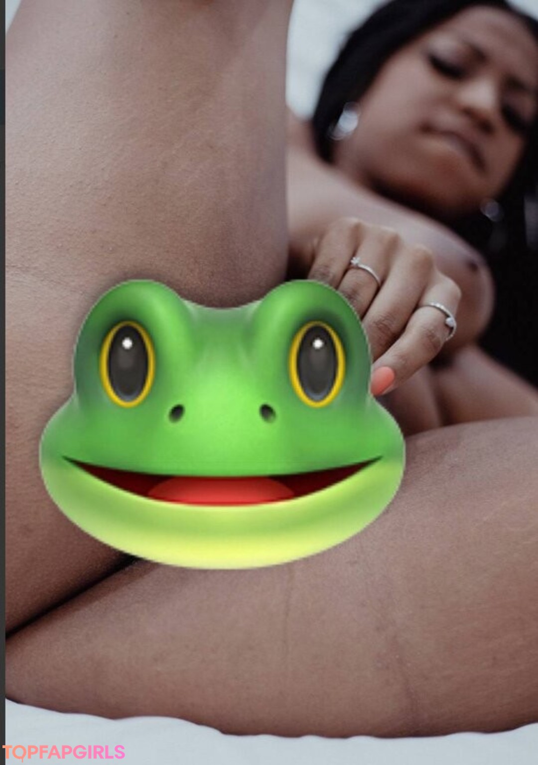 Preta Naja pornographic model img