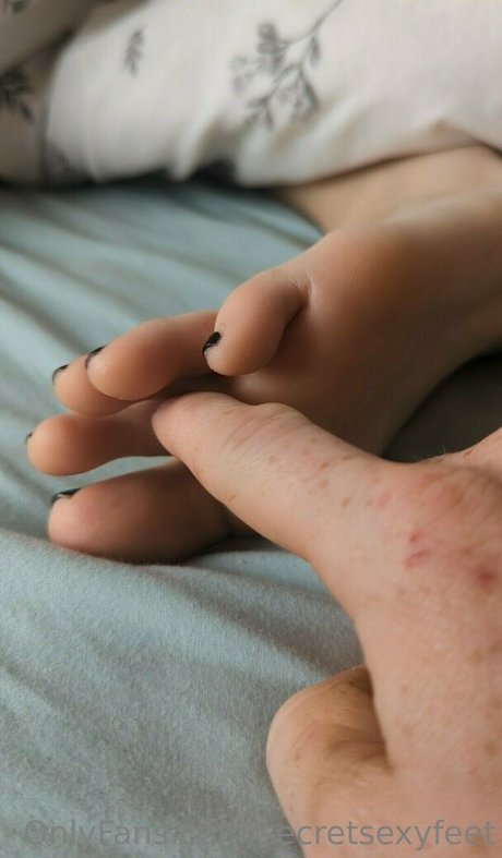 young onlyfans free xxx photos