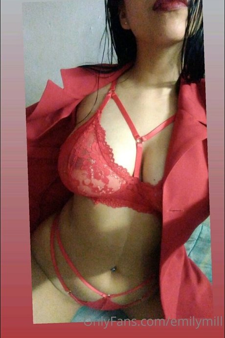 lesbian milf onlyfans free pics