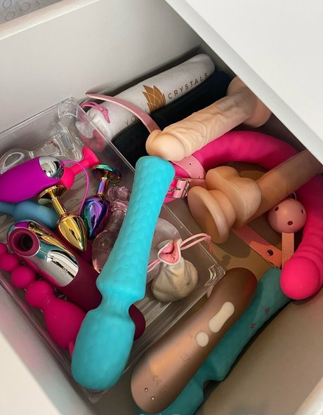 girlfriend onlyfans nude image