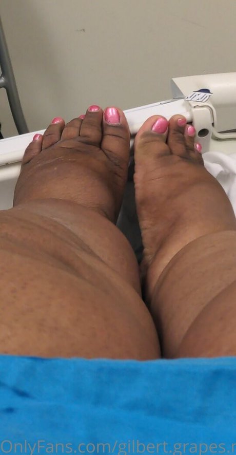 gilbert grapes mama pretty model pics