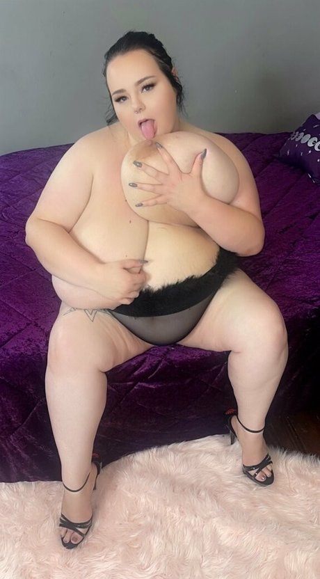 peytonthomasvip star sex images