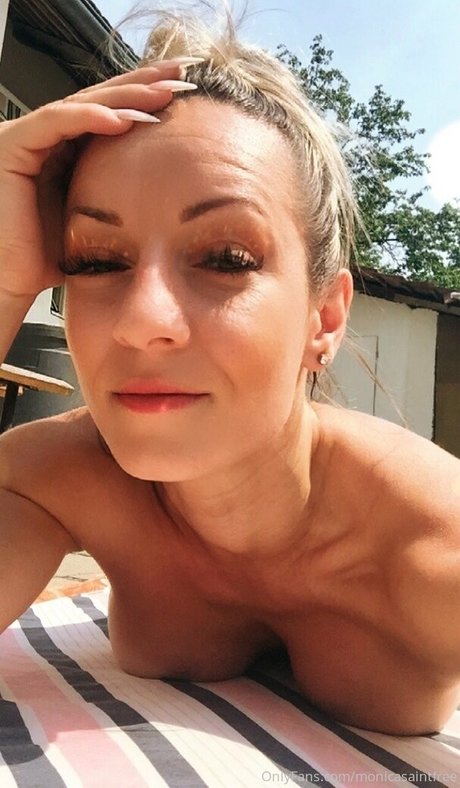 monicasaintxxx model sex gallery