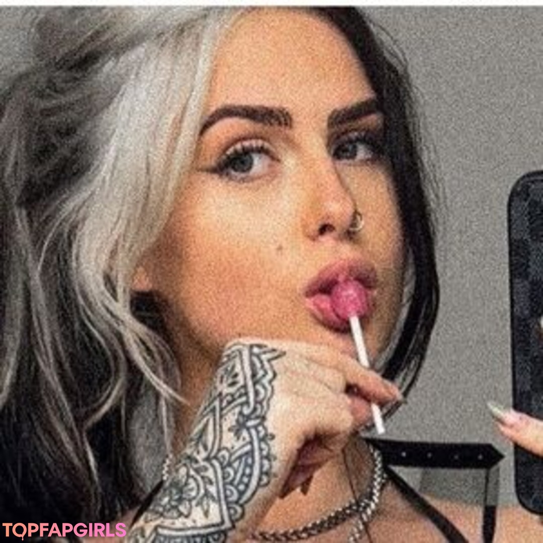 izzysiim sex model photos