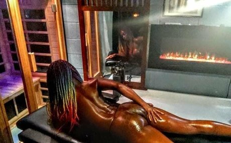 ms red77 pornstar naked pics