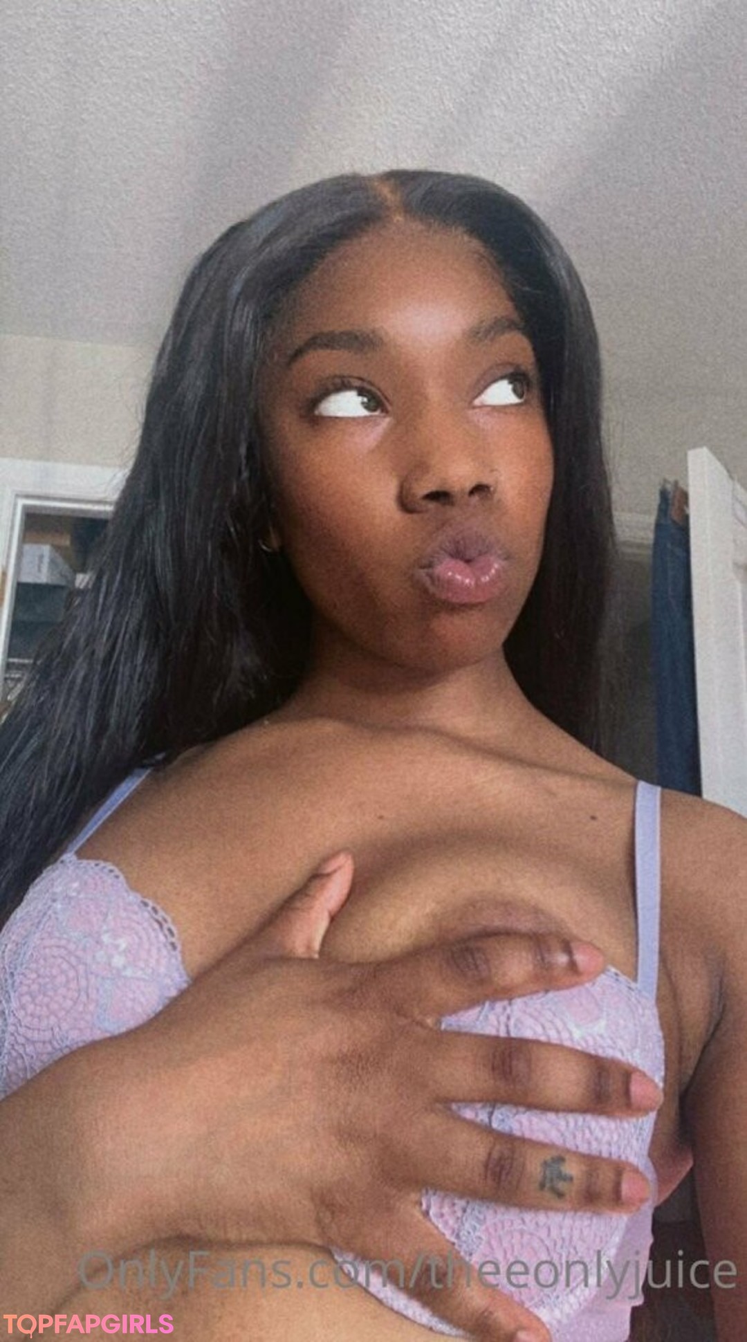 theeonlyjuice star nudes pic