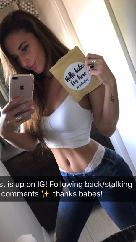 Brittany Bolt art model img