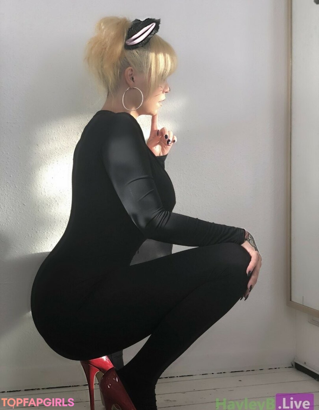 swinger onlyfans pornographic images