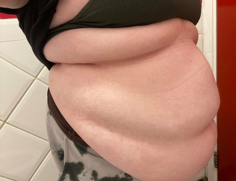 growing piggy1305 nudes actress img