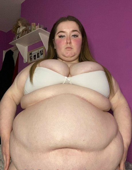 growing piggy1305 nudes actress gallery