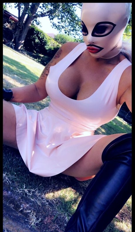 latexkittyxxx erotic model photos