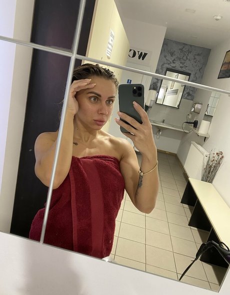 hotinessa nudes star galleries