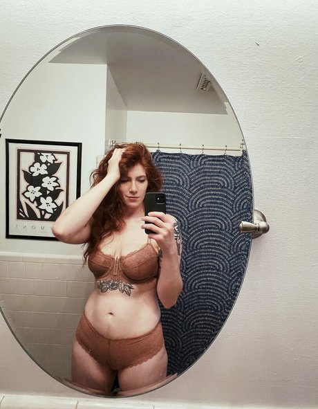 averyred99 pornstar sex picture