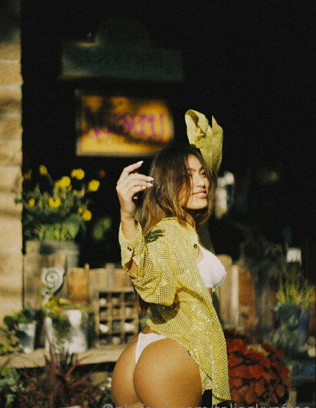 taliaskyefree hd model pics