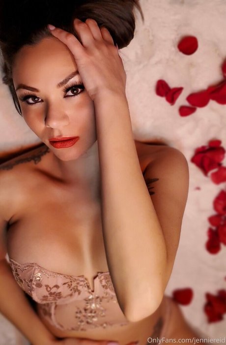 jenniereid naked model images