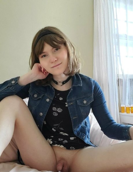 alysonthedoll naked model gallery