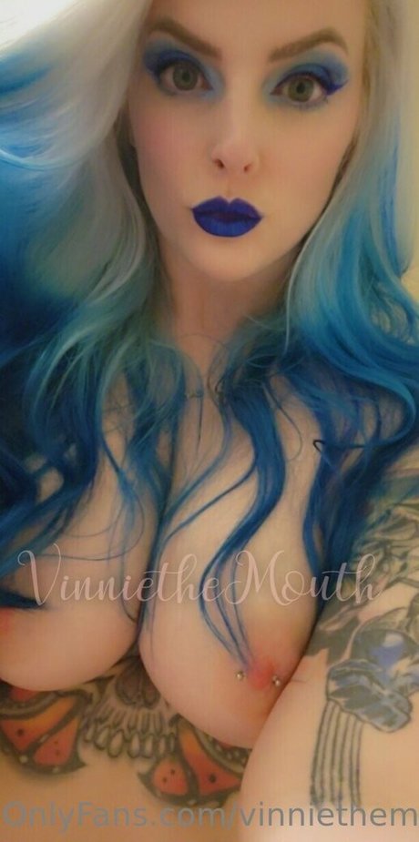 vinniethemouth pornographic actress archive