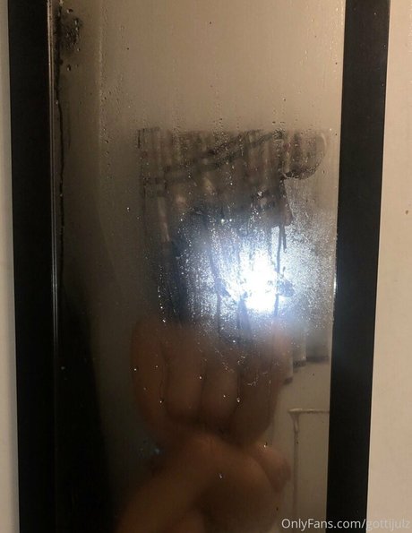 gottijulz pornstar beautiful pics