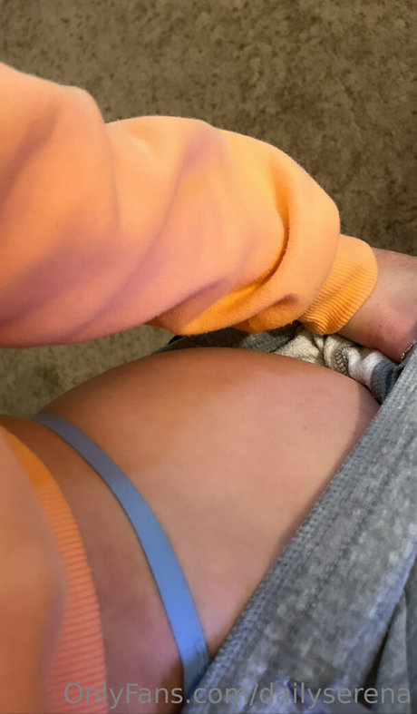 Dailyserena pornstar erotic pics