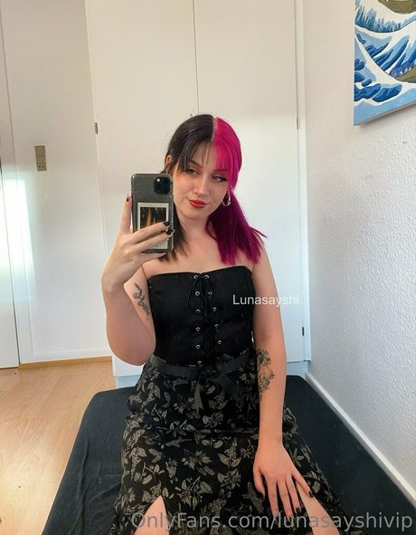 lunasayshivip sex pornstar photo