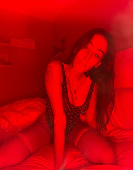 lucyjane710 naked model photo