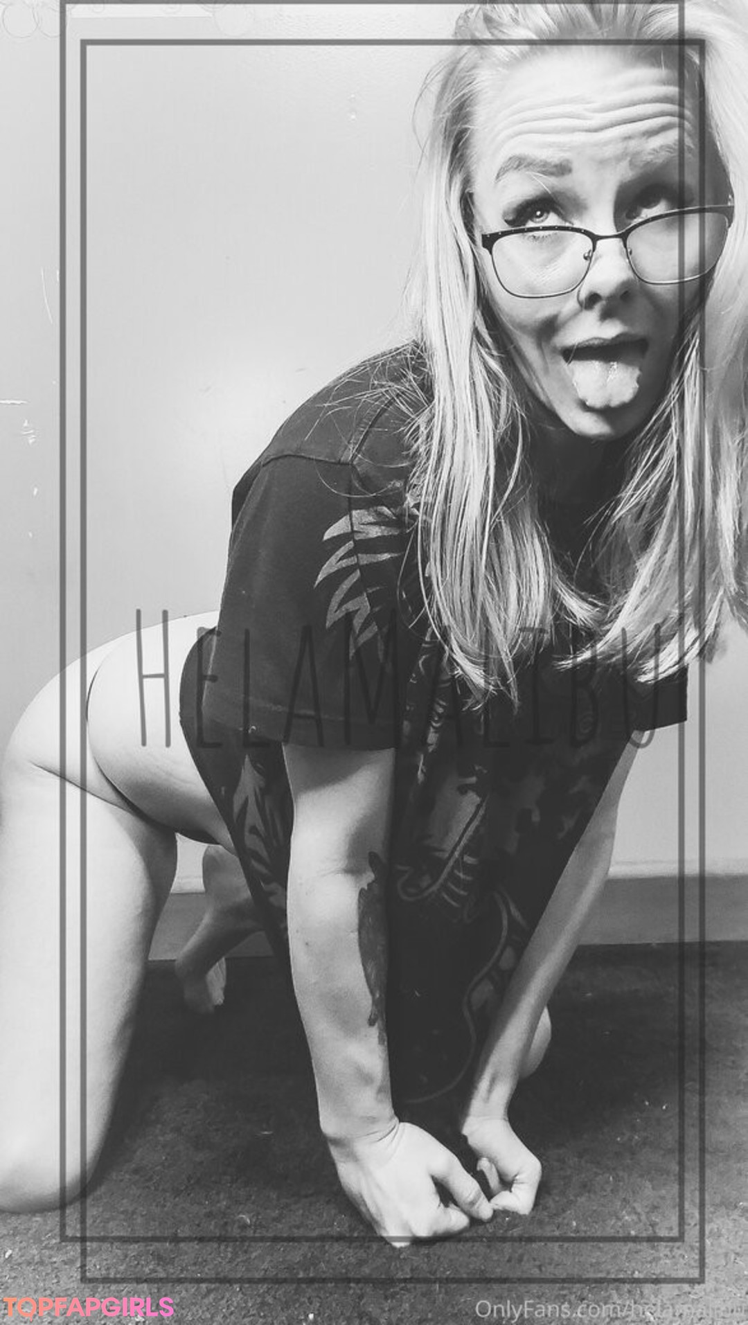 famous nude onlyfans adult photo