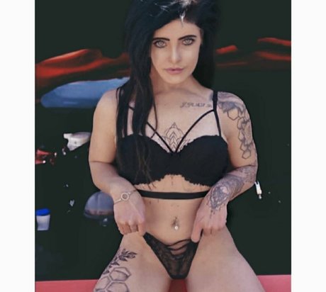 sisters onlyfans hot sexy galleries