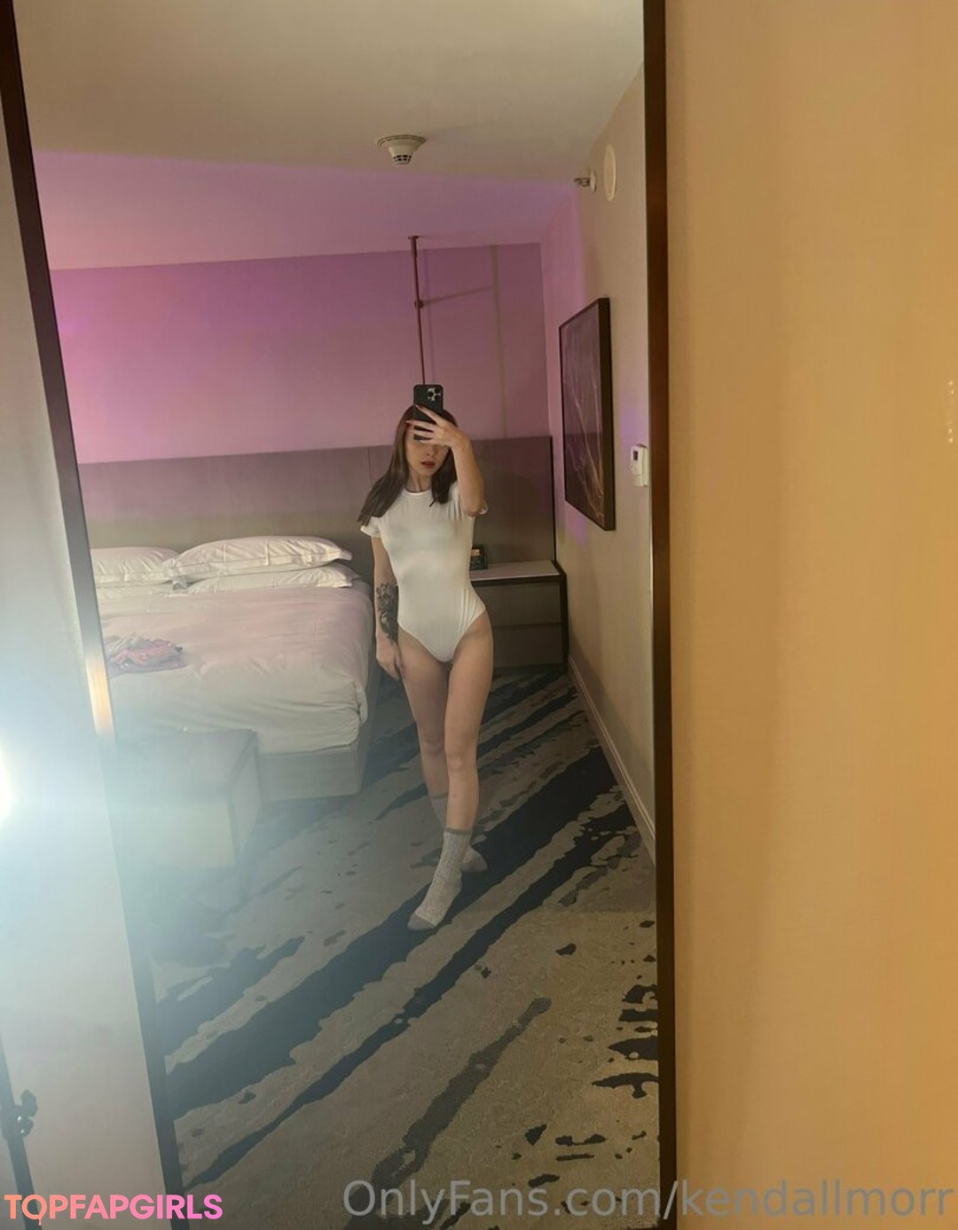 kendallmorr model naked photo