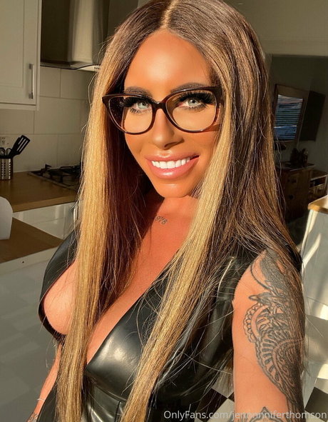 busty onlyfans free nude picture