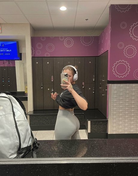 GXR Shorty pornstar nice img